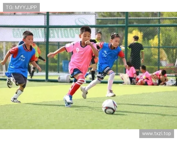 托里县启动中西部县域青少年足球夏令营助力足球火种传播